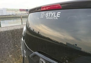 中古車に切り文字ステッカーが増殖中！