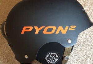 スノーボードのステッカーチューンはカッティング用シートで