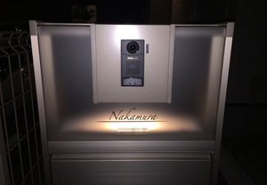 表札代わりにカッティングステッカーを！