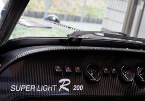 風を感じるドライブのお供にカッティングステッカーを