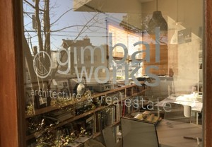 カッティングステッカーは室内に貼るのがお勧めです。