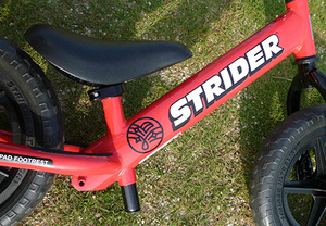 ストライダーを自分風にアレンジ！家紋風カッティングシート