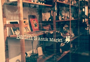 カッティングシートはアンティークにも合いますよ