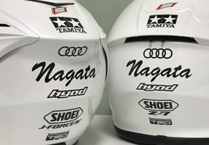 ヘルメットに切り文字ステッカー！