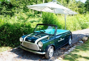 カッティング用シートで個性派リゾートの遊び心演出のお手伝い