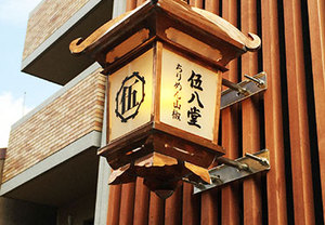 カッティング用シートは日が暮れた時間帯でも大活躍です！