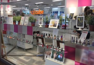 切り文字シールでビジュアルプレゼンテーションのお手伝い