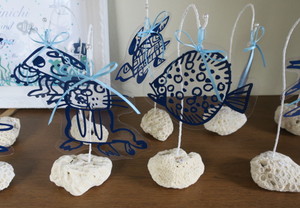 カッティングステッカーでレセプションに華やぎをプラス