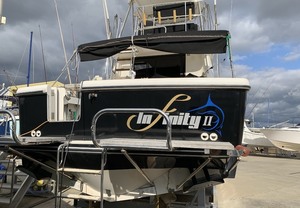 カッティングシートは大きなクルーザーにも貼れます