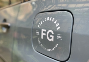 余白を楽しむ大人な雰囲気！オシャレな社用車が完成