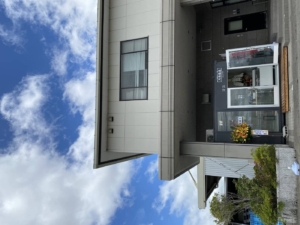 昭和57年創業の老舗キムチ屋さんの看板カッティングシート