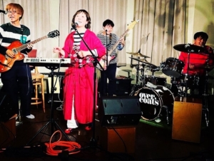 自分たちらしく楽器をアレンジ！ステージドラム用の文字のカッティングシート