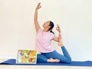 心と体が整う！ヨガスタジオのオシャレな看板カッティングシート