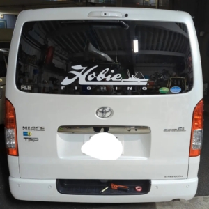 リアウィンドウを飾る、オリジナルのカッティングシート