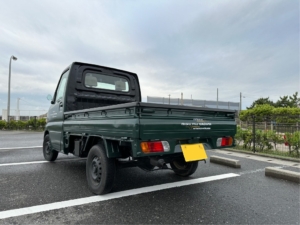 想いが込められたロゴをカッティングステッカーに