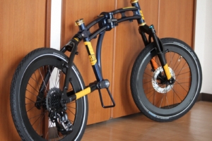 3色のカッティングステッカーを使い分けて楽しむオリジナルデザイン！