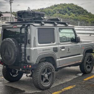 車のバックガラスやボディにカッティングステッカー！