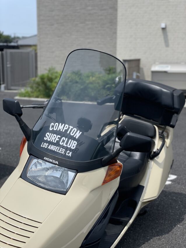 ホンダ フィージョンに貼られたカッティングシート