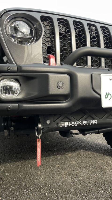 JEEPに貼られたカッティングシート