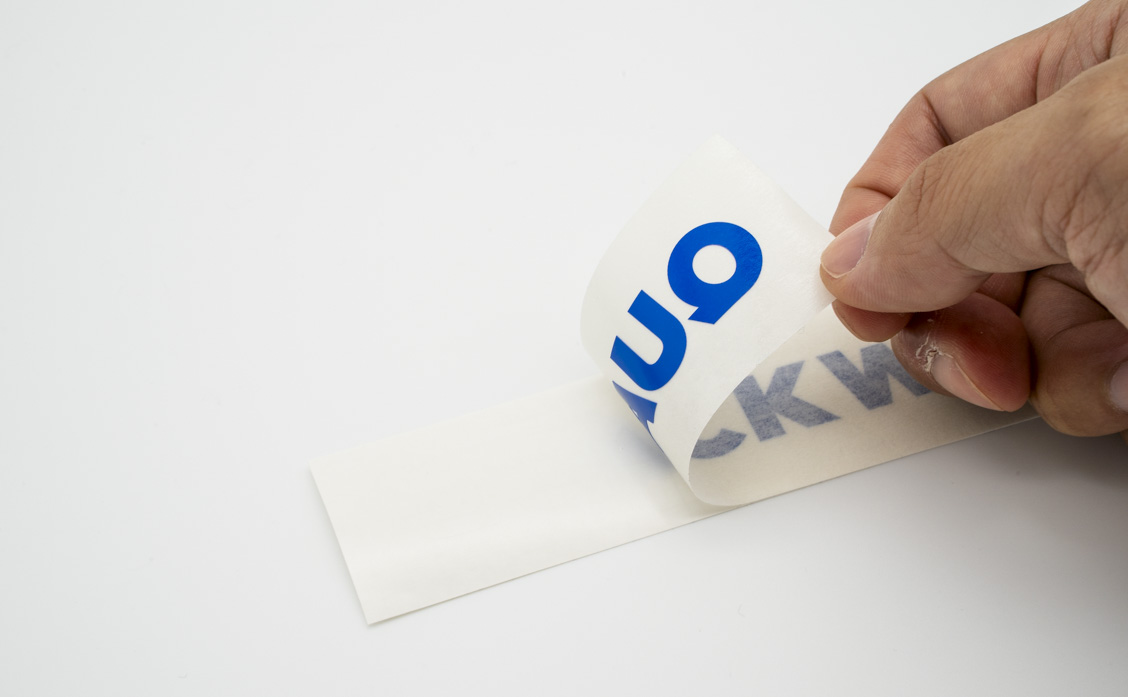 片方の色味しかわからない