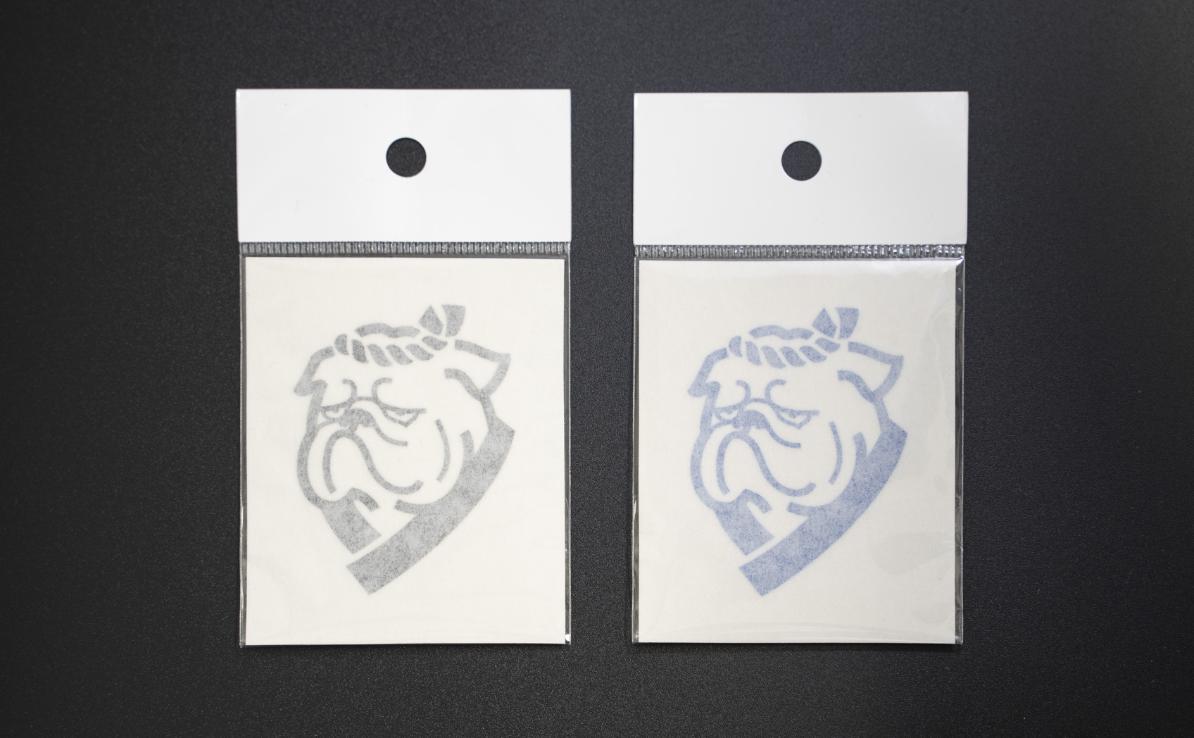 OPPヘッダーあり。070ブラック、098ジェンティアンの2色の透け具合を比較