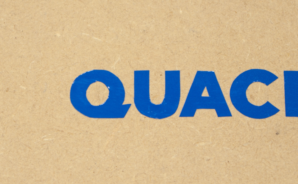 曲線はガタつきが見られます