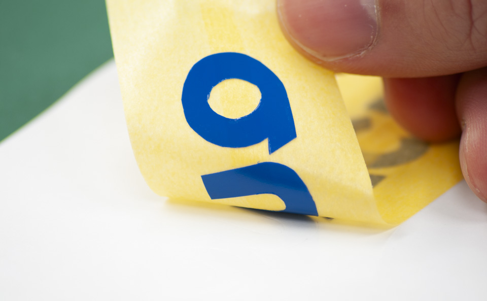 マスキングテープに転写して台紙から剥します