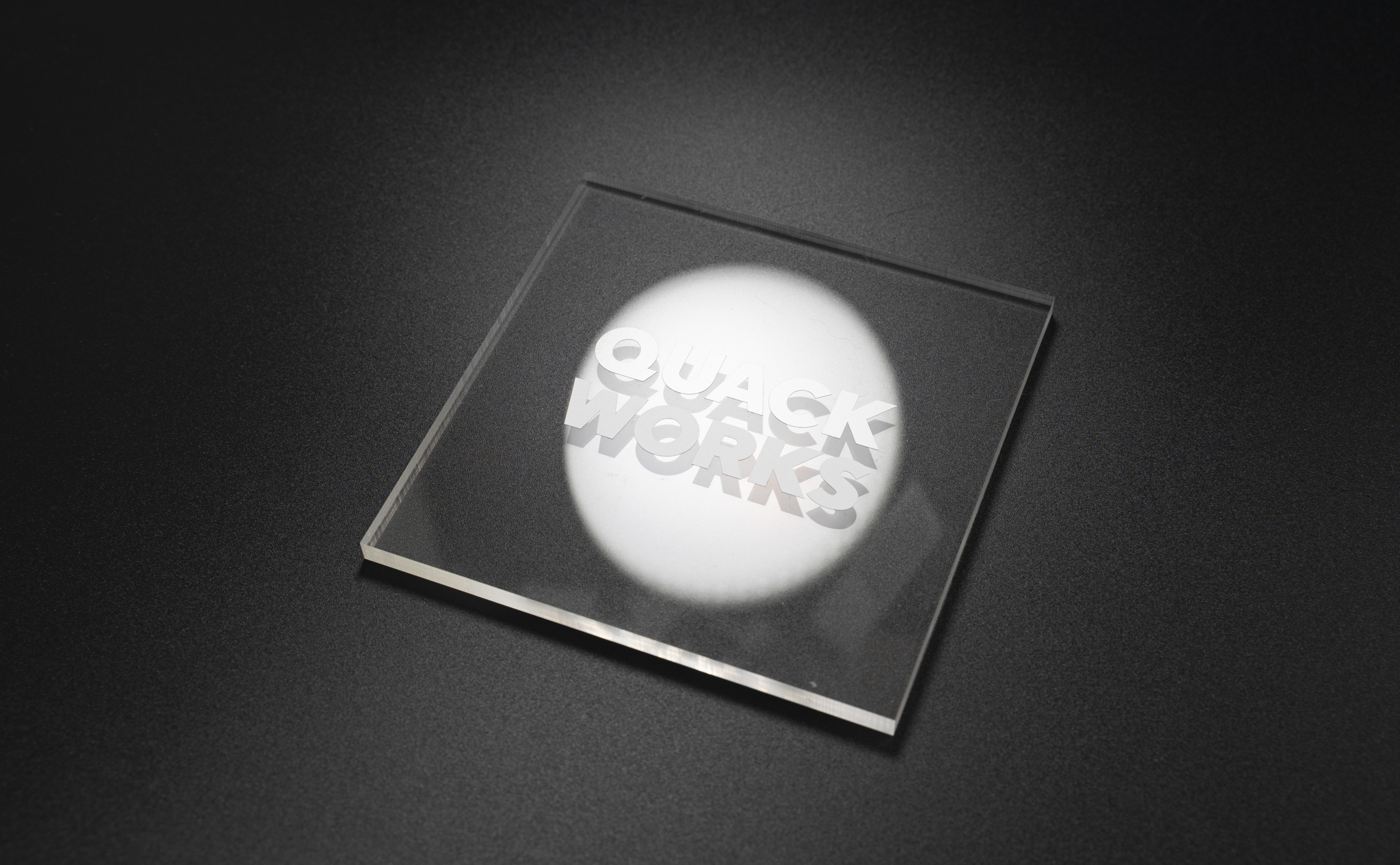 651標準シートの光沢とマットの違い。ホワイト表光