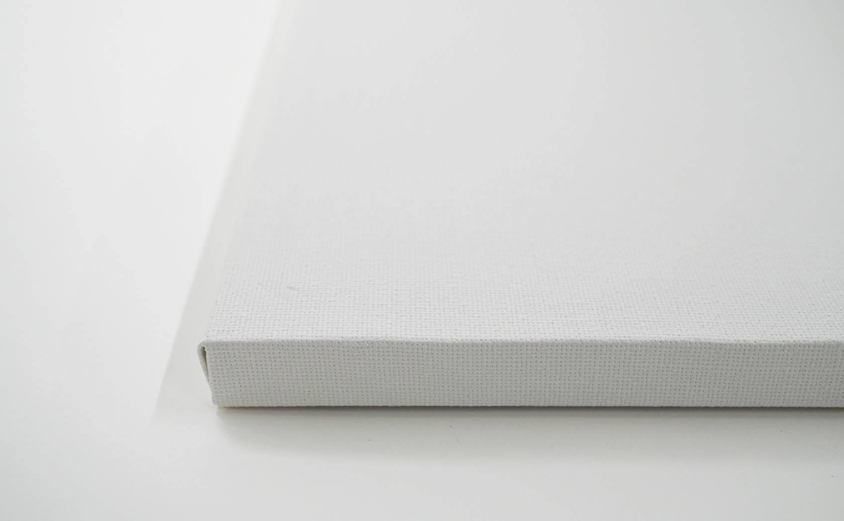 貼れる場所・貼れない場所_キャンバス