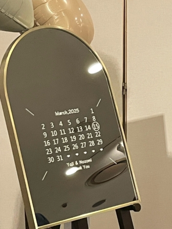 ウェルカムボードとして鏡に貼る、シンプルでかわいいカッティングステッカー！