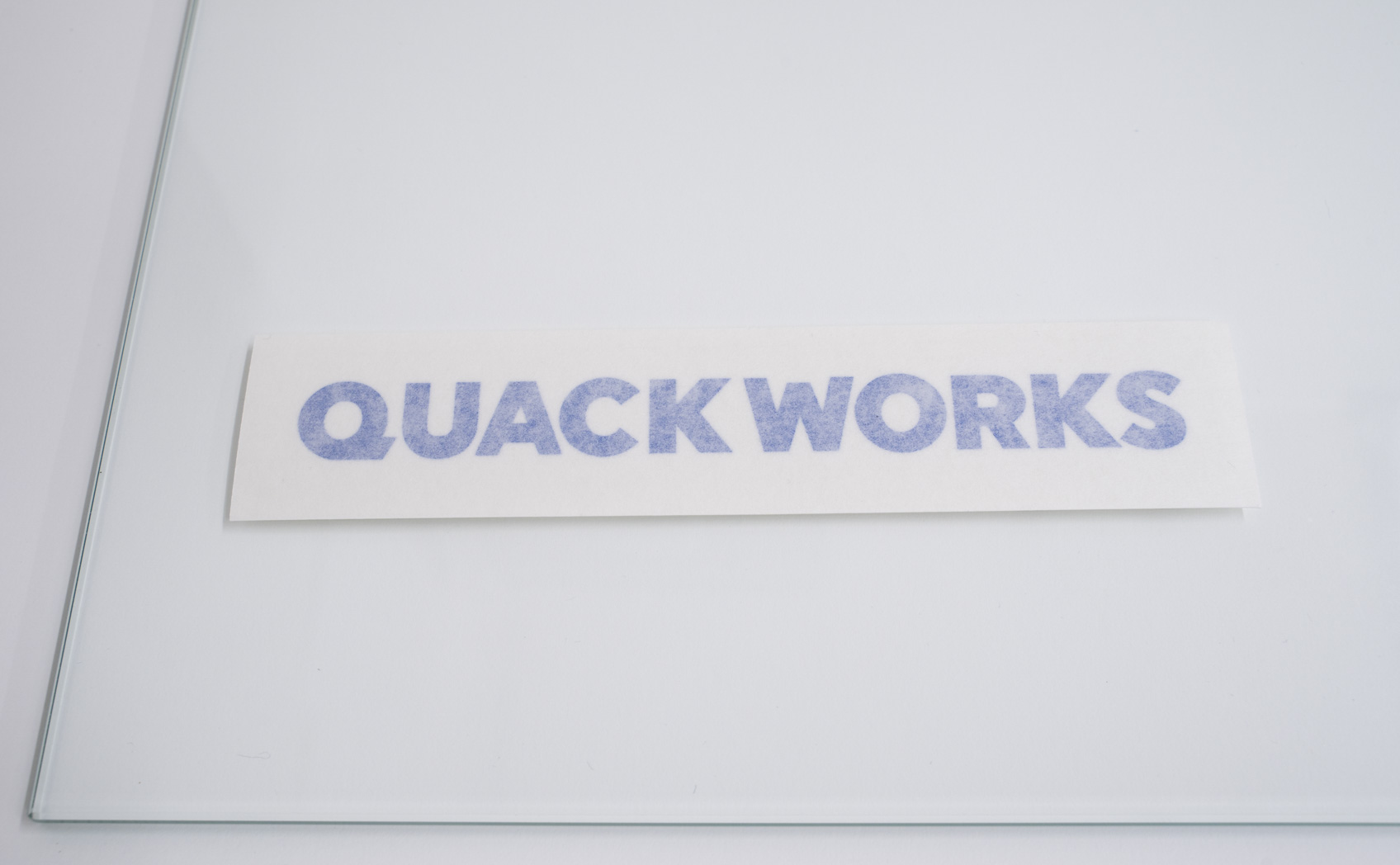 貼れる場所・貼れない場所_ガラス