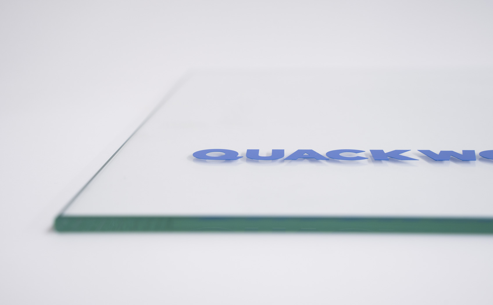 貼れる場所・貼れない場所_ガラス