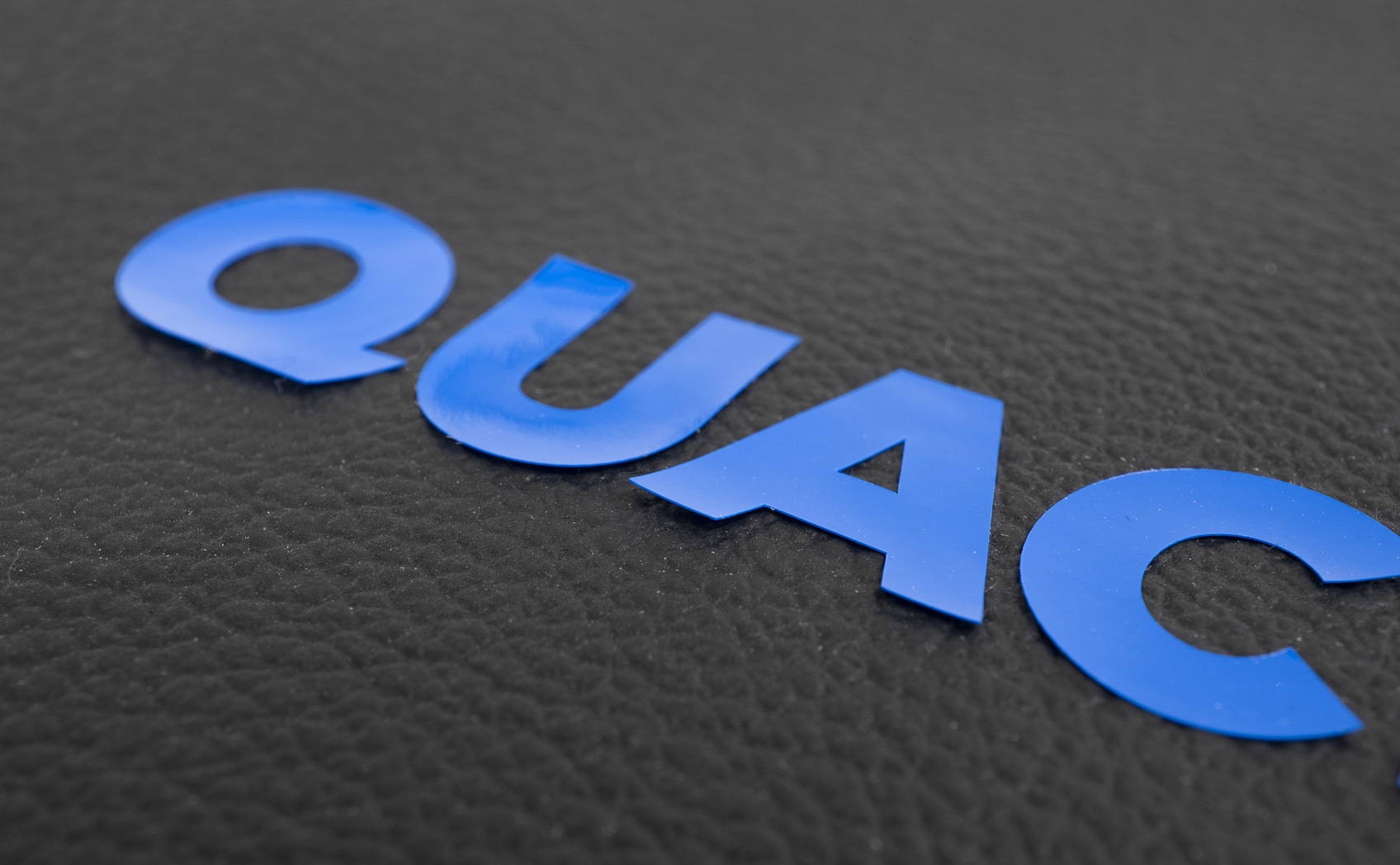 牛革 数日後に剥がれてきた