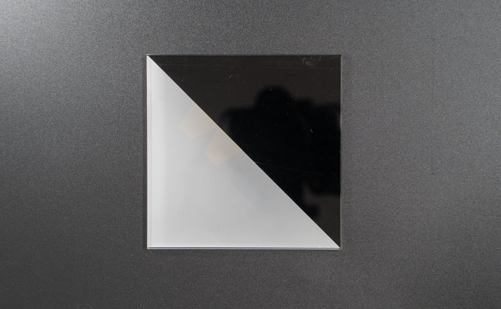 カッティングシートの背景色の透け