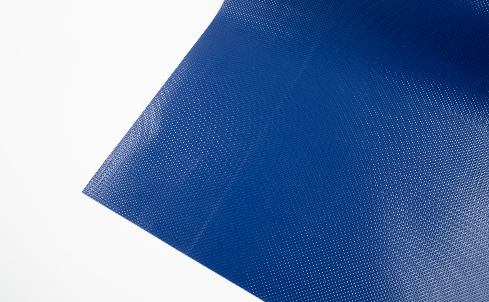 ターポリンにカッティングシートを貼る