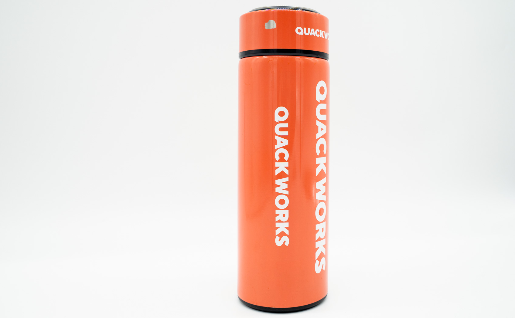 カッティングシートを水筒に貼りました