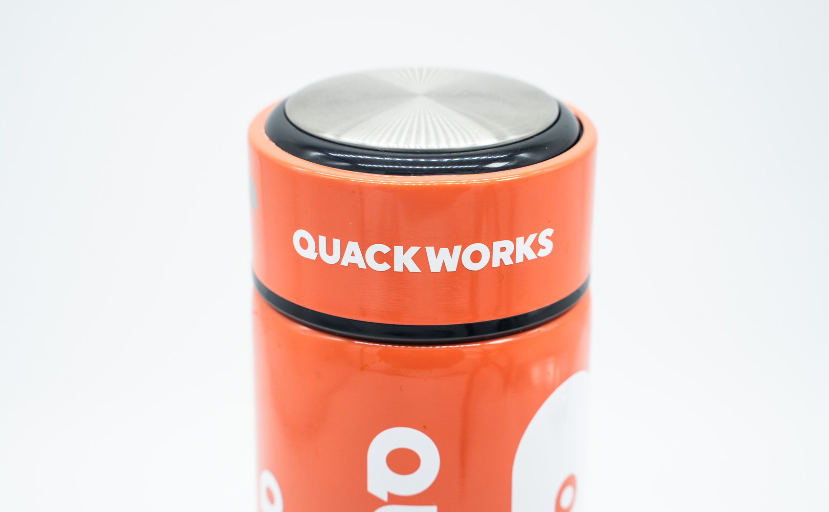 カッティングシートを水筒に貼りました