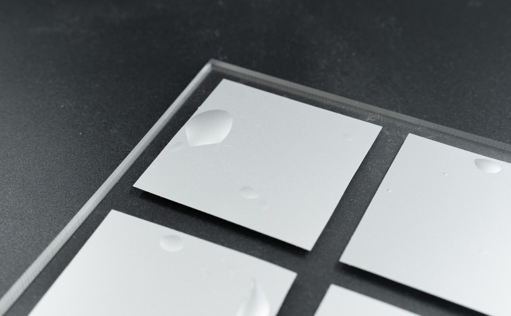 D1：端・キツめ 拡大