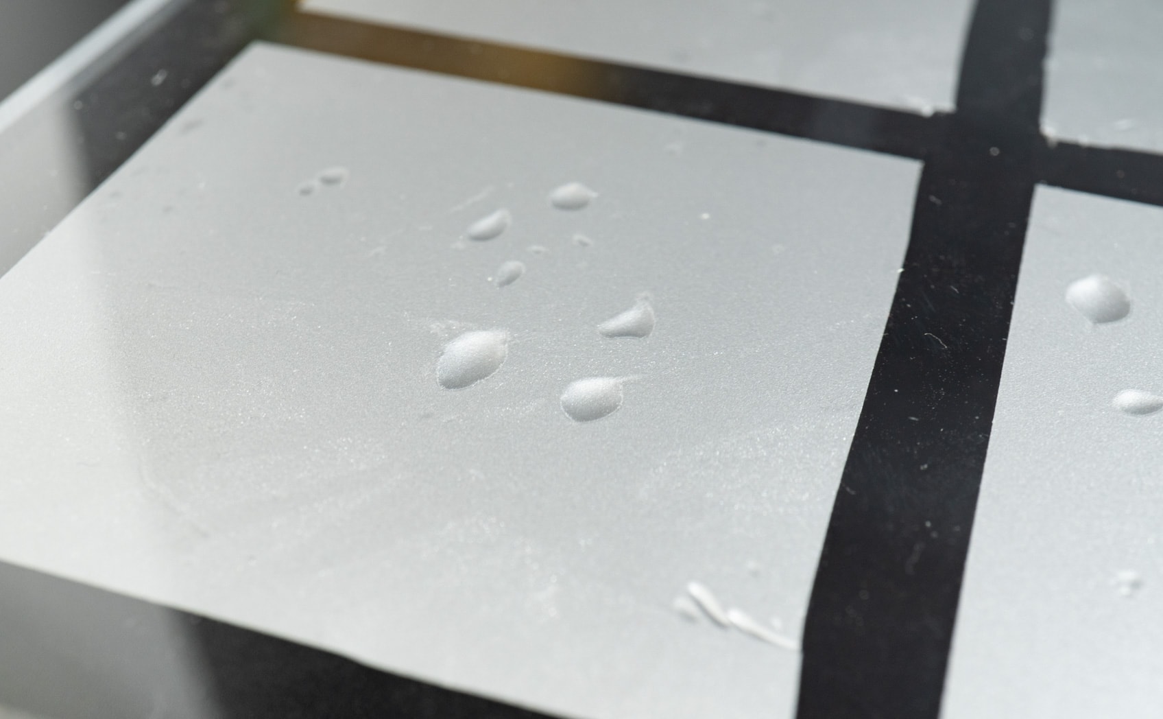 B4：中央・キツめ 拡大