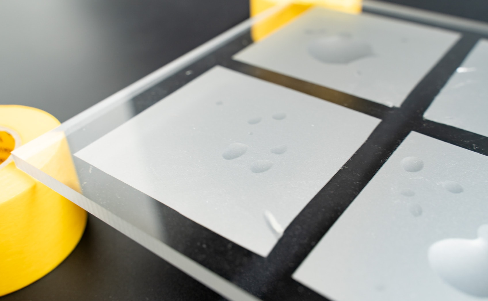 B4：中央・キツめ 拡大