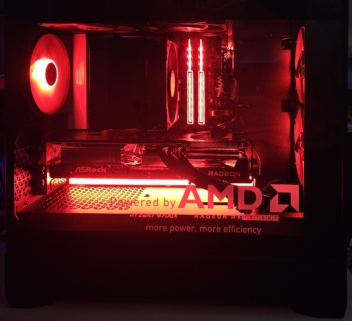 【製作実績】想像以上の貼りやすさ！自作PCのケース用カスタムステッカー製作