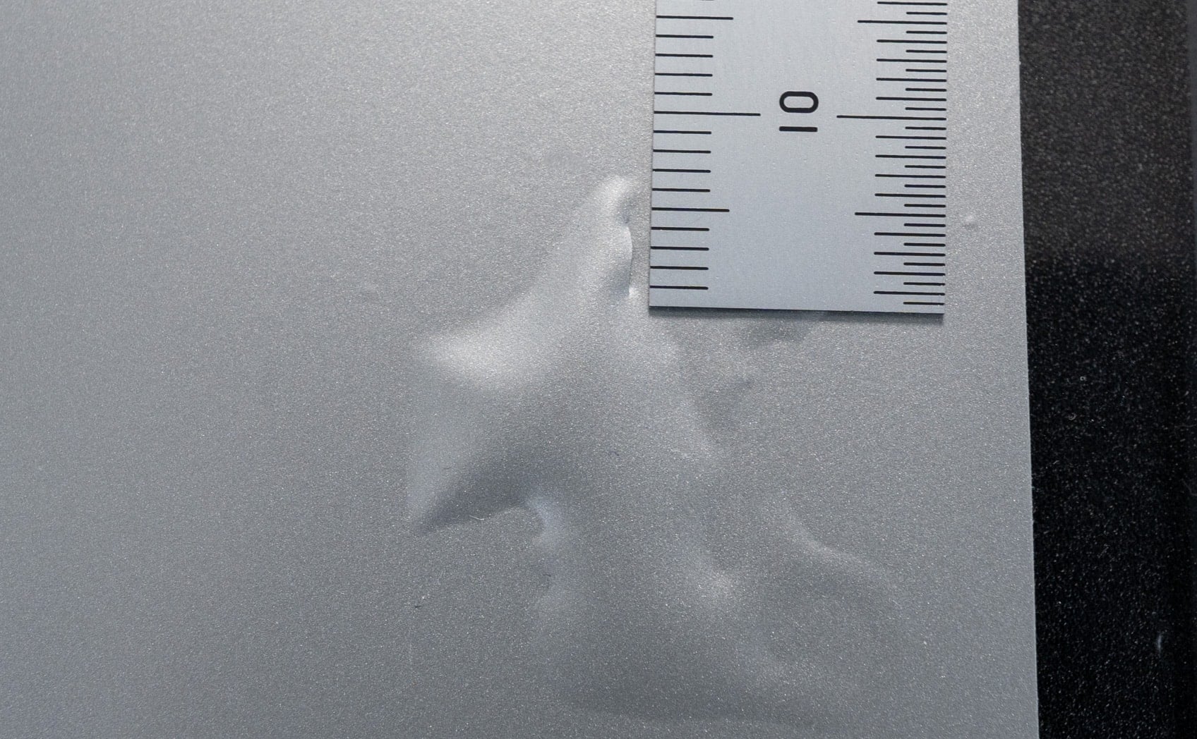 おおよそ5mmの切れ込み